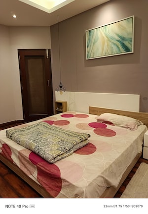 Bedroom in 4 BHK Apartment at Sector 6 Dwarka – for Sale