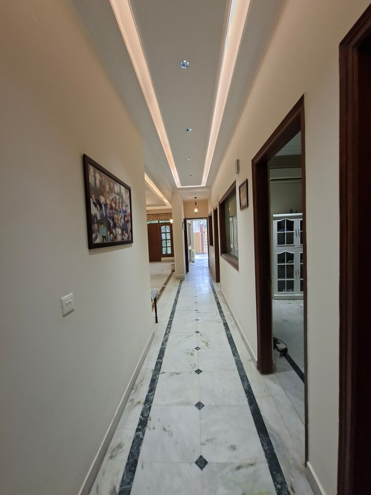 undefined, rwa-apartments-sector-40 3 Bedroom 250 Sq.Mt. Independent House In Sector 40 Noida 9604532