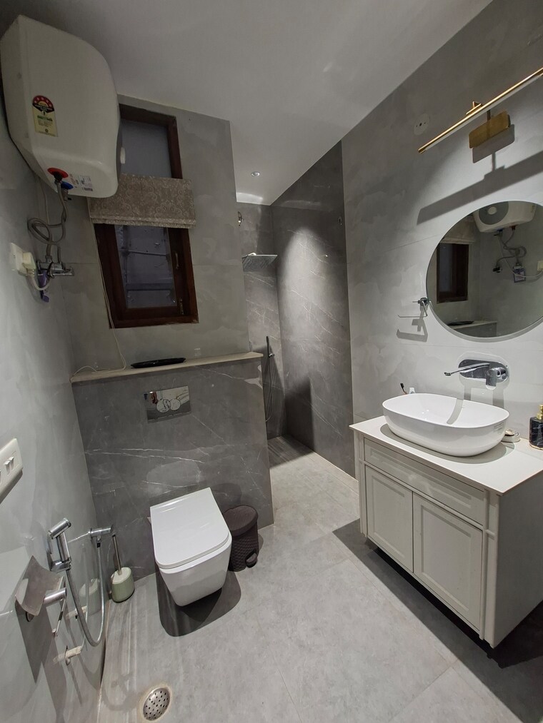 Team Area, rwa-apartments-sector-40 3 Bedroom 250 Sq.Mt. Independent House In Sector 40 Noida 9604532