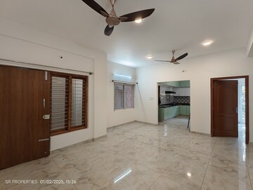Room in 3 BHK Builder Floor at Hsr Layout – for Rent