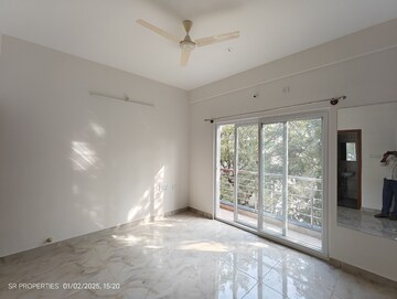 Room in 3 BHK Builder Floor at Hsr Layout – for Rent