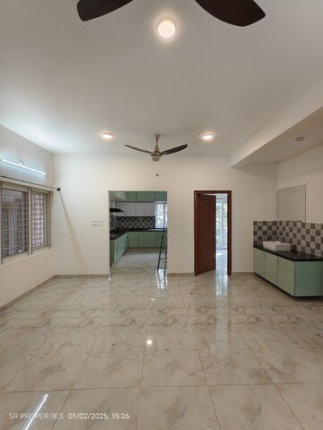 Room in 3 BHK Builder Floor at Hsr Layout – for Rent