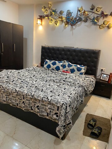 Bedroom in 2 BHK Builder Floor at Saket – for Rent