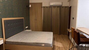Bedroom in 2 BHK Apartment at Amrapali Silicon City, Sector 76 – for Sale