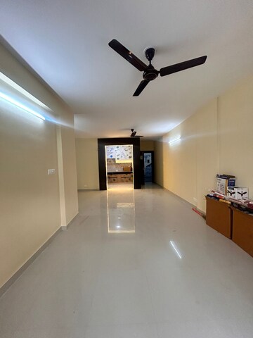 Room in 4 BHK Apartment at Sector 19 Dwarka – for Sale