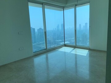 Room in 4 BHK Apartment at Raheja Imperia, Worli – for Rent