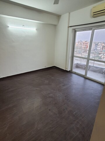 3 BHK Apartment For Rent in BPTP The Resort, Sector 75