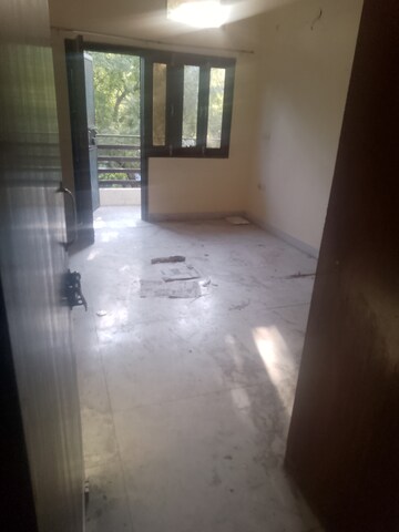 Room in 3 BHK Apartment at Dwarka – for Sale