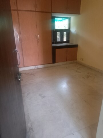Room in 3 BHK Apartment at Dwarka – for Sale