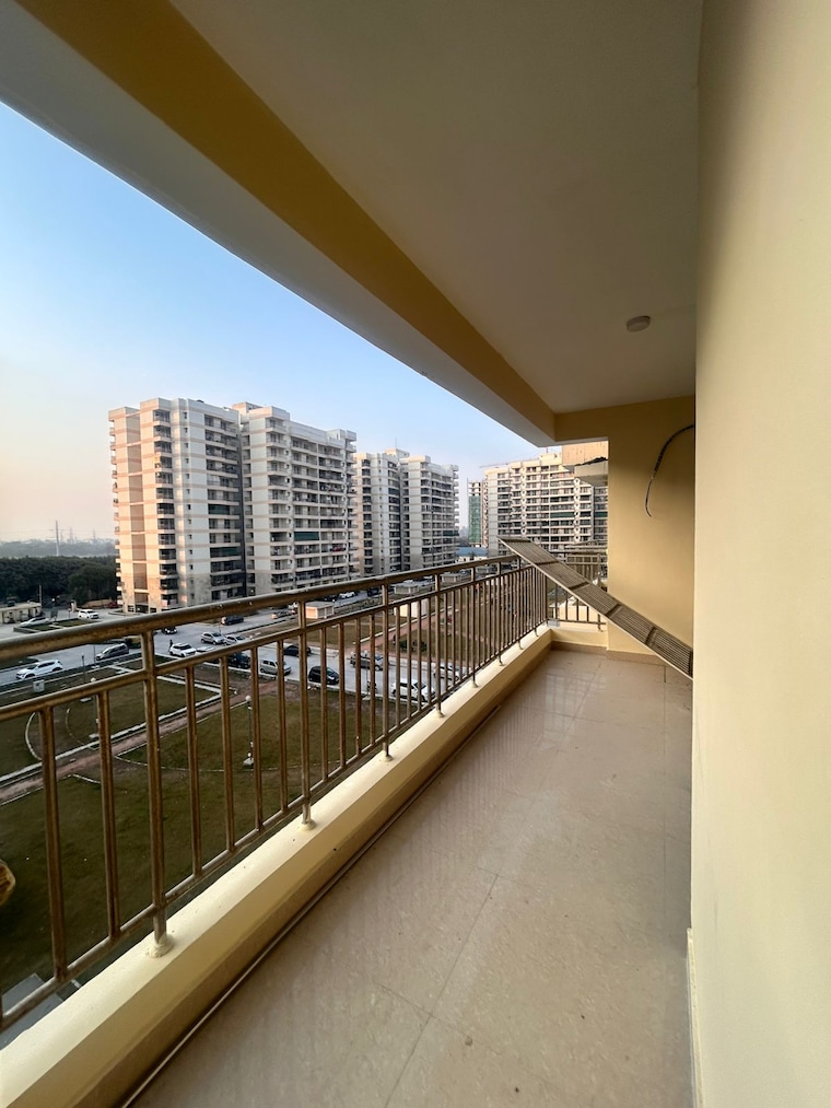 Balcony, sector 19 dwarka 3 Bedroom 1800 Sq.Ft. Apartment In Sector 19 Dwarka Delhi 9604549