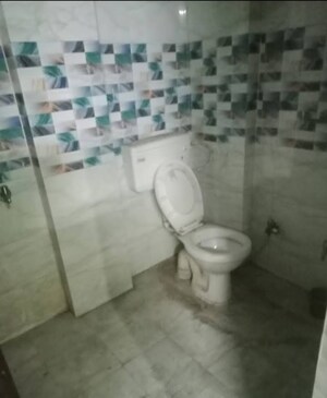 1 BHK Independent House For Rent in Aliganj