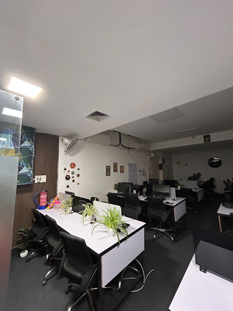 Team Area, sector 3 Commercial Office Space in IT/SEZ 1200 Sq.Ft. In Sector 3 Noida 9604599