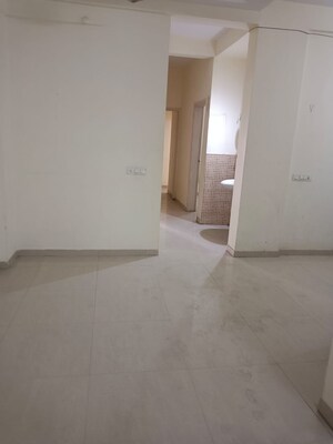 Room in 3 BHK Apartment at Essentia CHS, Rahatani – for Rent