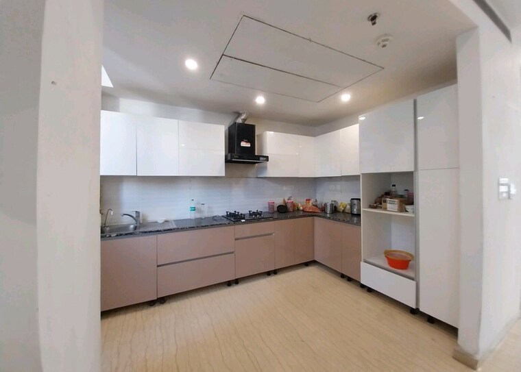 Bathroom, mahagun-mezzaria 3 Bedroom 2500 Sq.Ft. Apartment In Sector 78 Noida 9604594