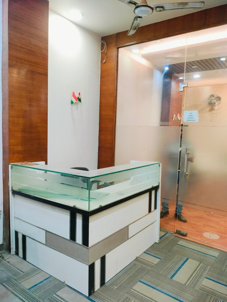 Floor Plan, sector 2 Commercial Office Space 1250 Sq.Ft. In Sector 2 Noida 9604637