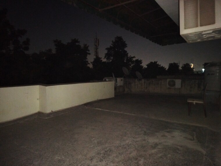 Exterior View, sarita-vihar-pocket-j-rwa 1 RK 400 Sq.Ft. Apartment In Sarita Vihar Delhi 9604649