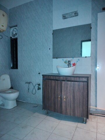 Bathroom in 1 RK Apartment at Sarita Vihar Pocket-J RWA, Sarita Vihar – for Rent