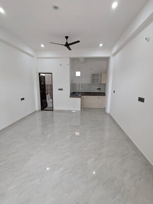  Pg For Rent in Vineet Khand