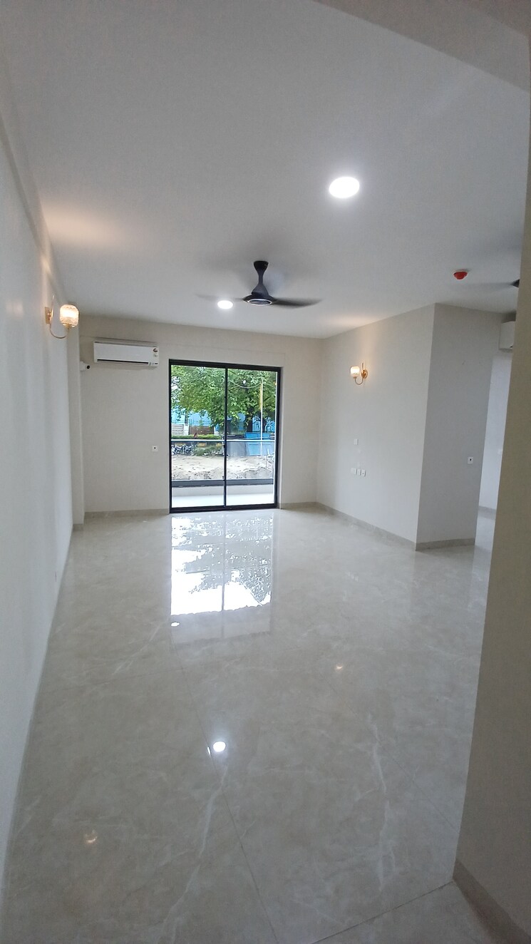 Living Room, oro-constella 5 Bedroom 4395 Sq.Ft. Penthouse In Sushant Golf City Lucknow 9604750