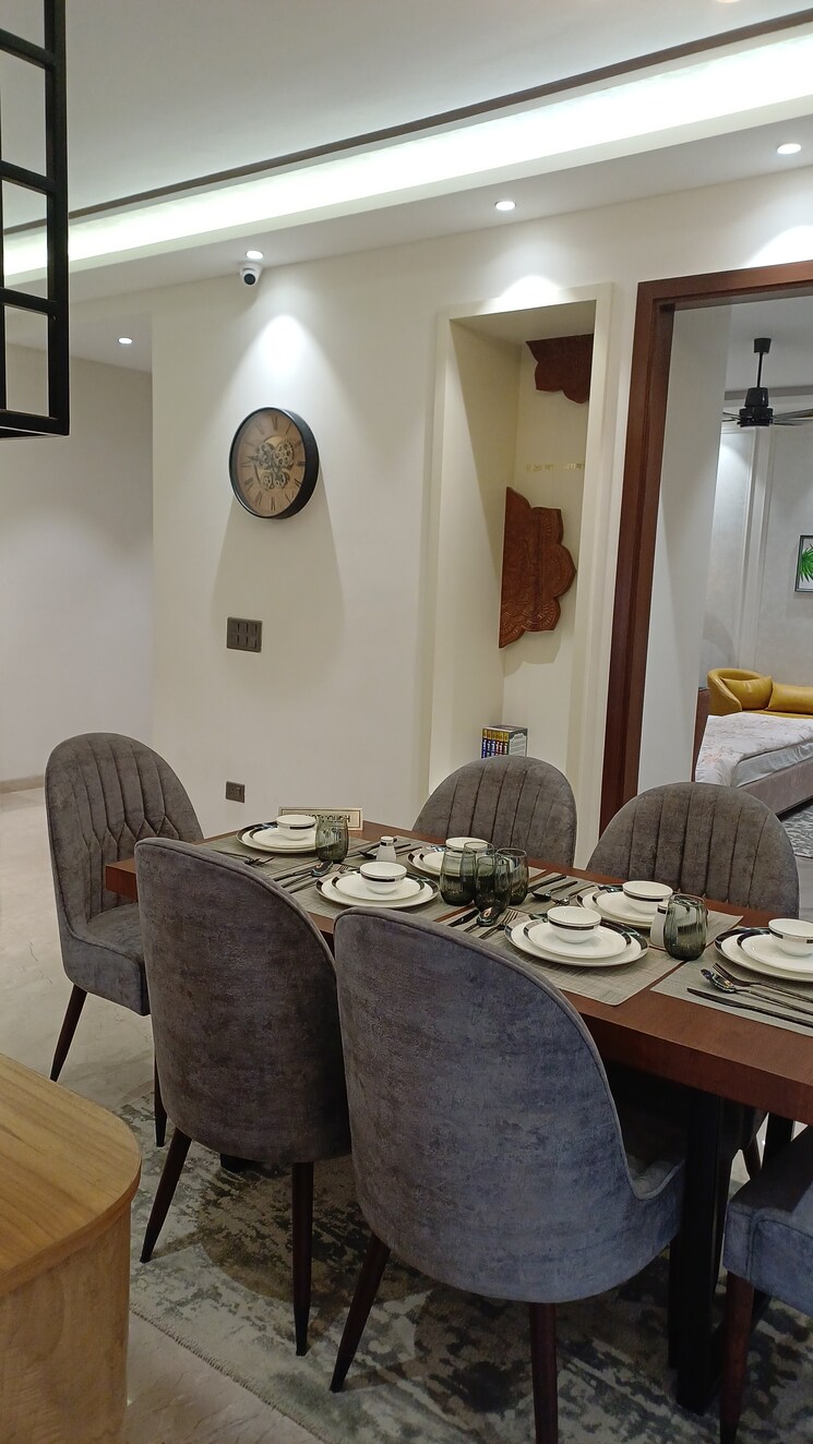 Living Room, oro-constella 5 Bedroom 4395 Sq.Ft. Penthouse In Sushant Golf City Lucknow 9604750