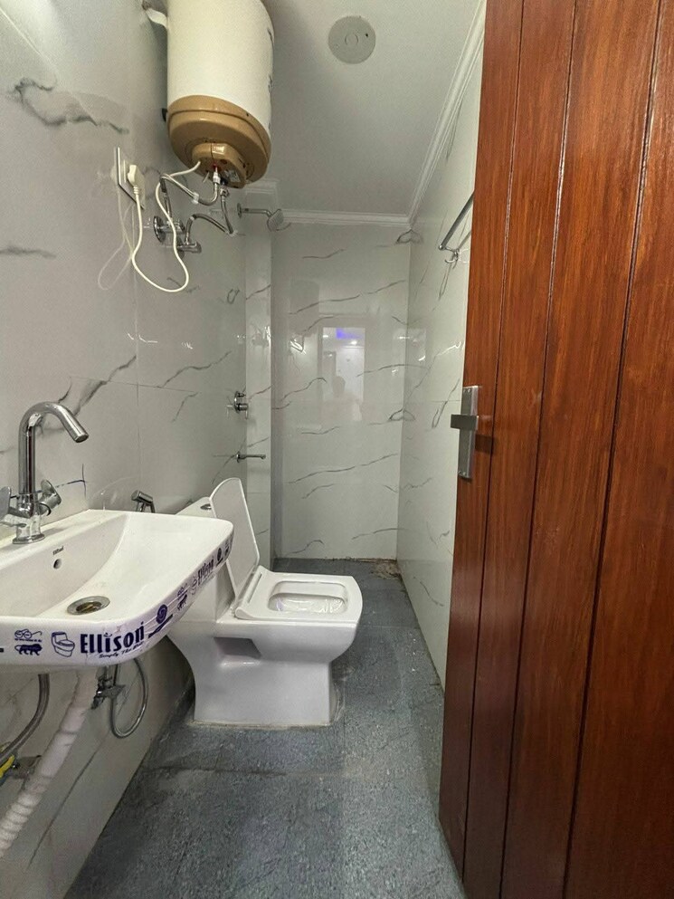 Bathroom, saket 1 Bedroom 500 Sq.Ft. Builder Floor In Saket Delhi 9604662