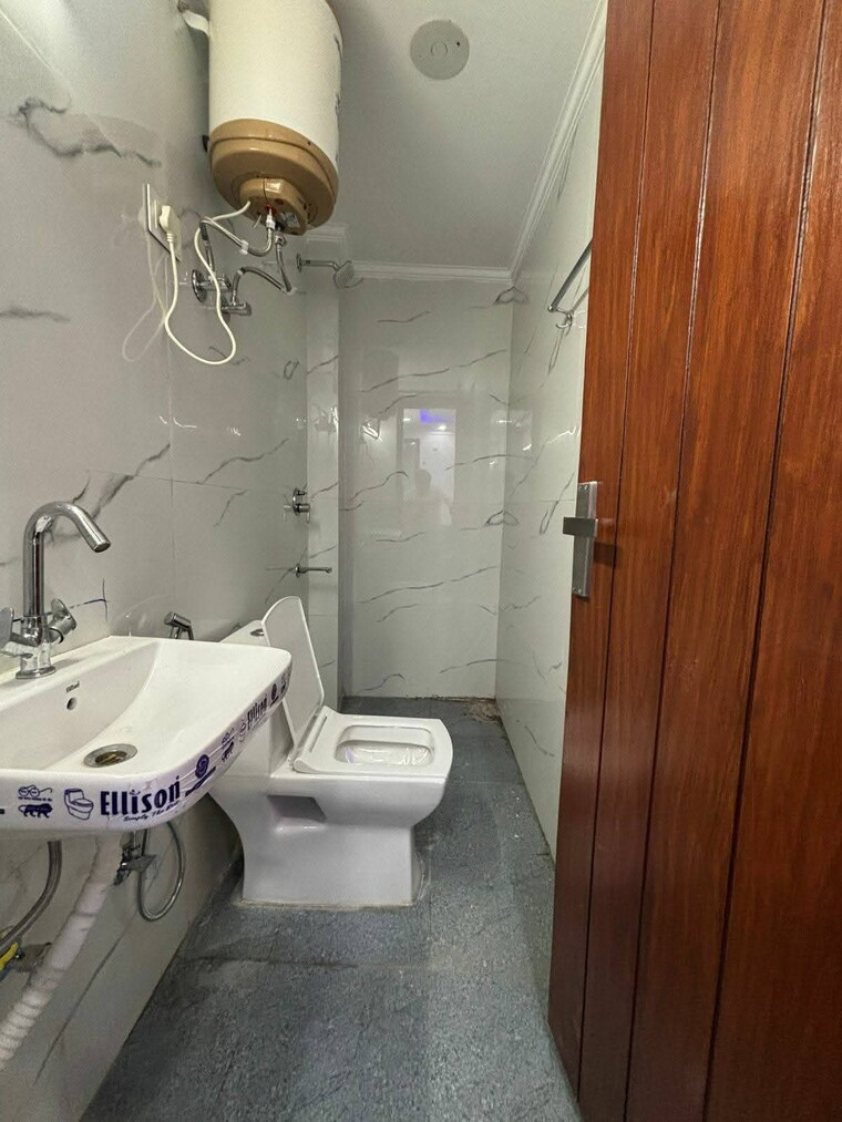 Bathroom, saket 1 Bedroom 500 Sq.Ft. Builder Floor In Saket Delhi 9604662