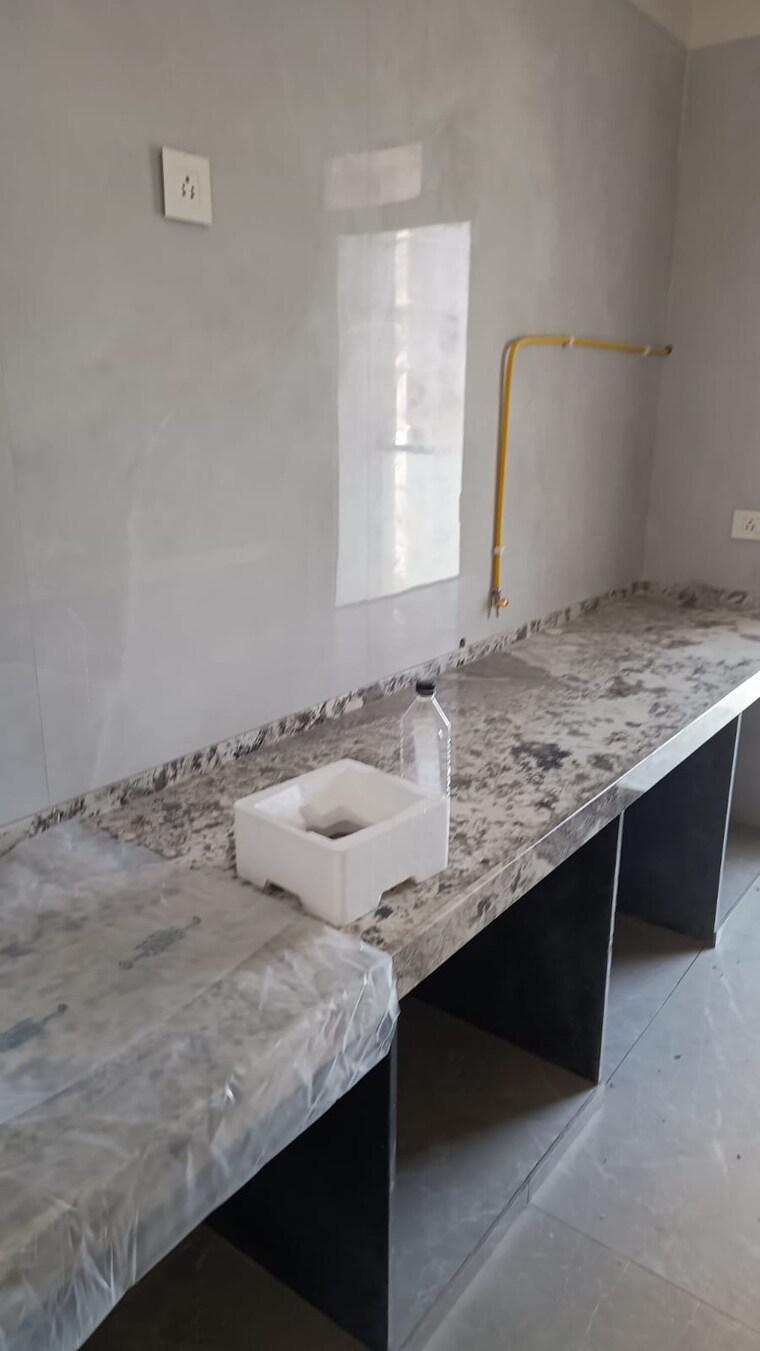 Bathroom, metro-saraswati-heights 3 Bedroom 1105 Sq.Ft. Apartment In Mulund West Mumbai 9604673