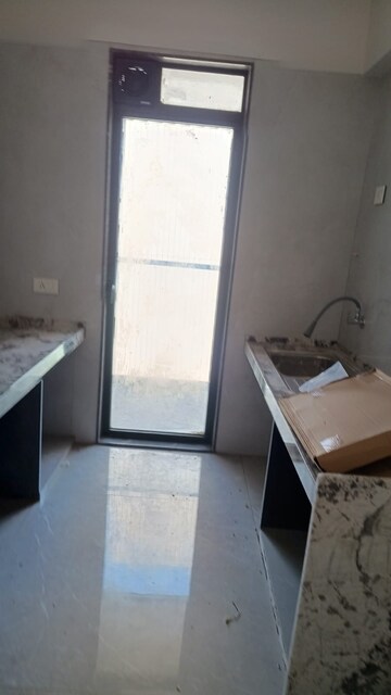 Team Area in 3 BHK Apartment at Metro Saraswati Heights, Mulund West – for Rent