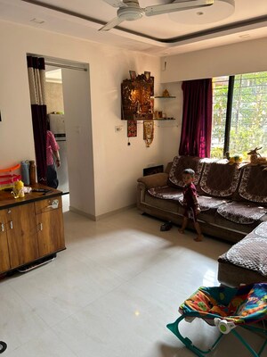 Living Room in 1 BHK Apartment at Ghatkopar East – for Rent