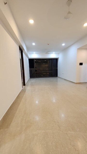 4 BHK Apartment For Rent in Lodha The Park, Worli