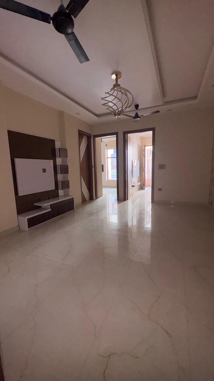 Room, rps-palm-drive 3 Bedroom 1200 Sq.Ft. Builder Floor In Sector 88 Faridabad 9604760