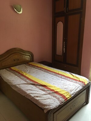 Bedroom in 2 BHK Apartment at Sector 23 Dwarka – for Rent