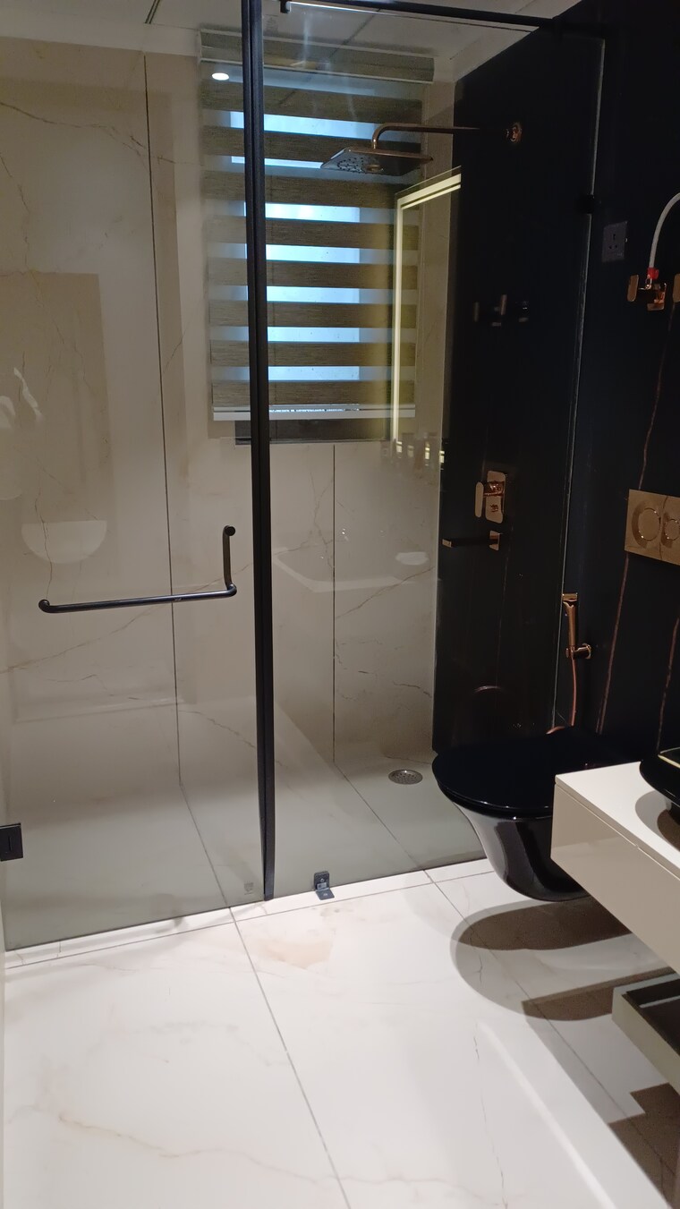 Attached Bathroom, oro-constella 5 Bedroom 4395 Sq.Ft. Penthouse In Sushant Golf City Lucknow 9604750