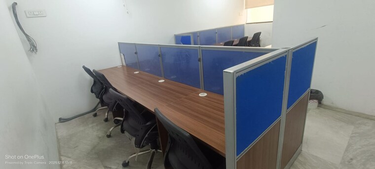 Team Area, sector 63 Commercial Office Space 500 Sq.Ft. In Sector 63 Noida 9604762
