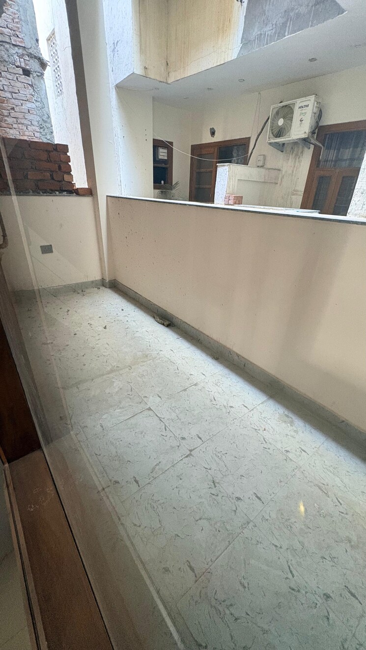 Balcony, rps-palm-drive 3 Bedroom 1200 Sq.Ft. Builder Floor In Sector 88 Faridabad 9604794