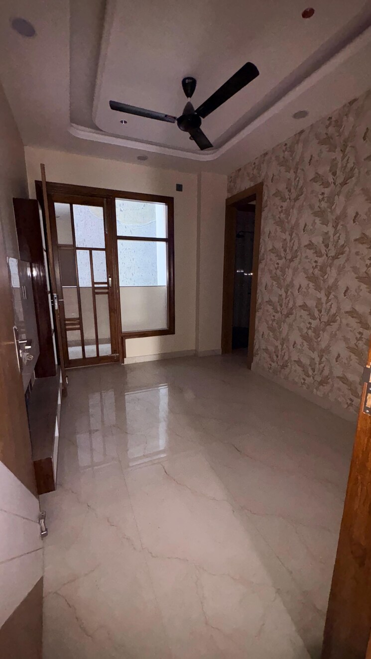 Room, rps-palm-drive 3 Bedroom 1200 Sq.Ft. Builder Floor In Sector 88 Faridabad 9604794