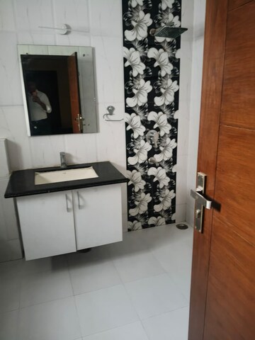  3 BHK Independent House at Sector 44 – for Rent