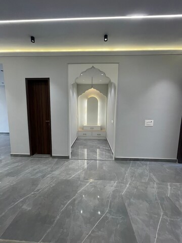 Building Lobby in 3 BHK Independent House at Sector 44 – for Rent