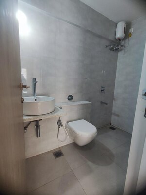 Bathroom in 4 BHK Apartment at Lodha Trump Tower, Worli – for Rent