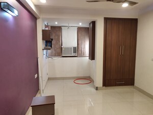Room in 4 BHK Apartment at Sector 12 Dwarka – for Rent