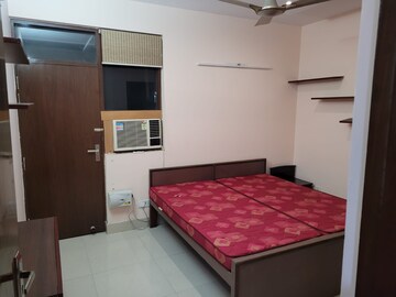 Bedroom in 4 BHK Apartment at Sector 12 Dwarka – for Rent