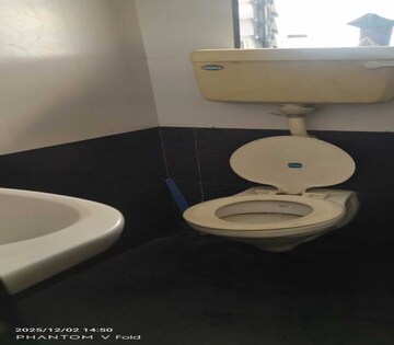 Bathroom in 1 BHK Apartment at Dadar East – for Rent