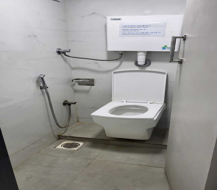 Washroom, wadala west Commercial Shop 750 Sq.Ft. In Wadala West Mumbai 9604860