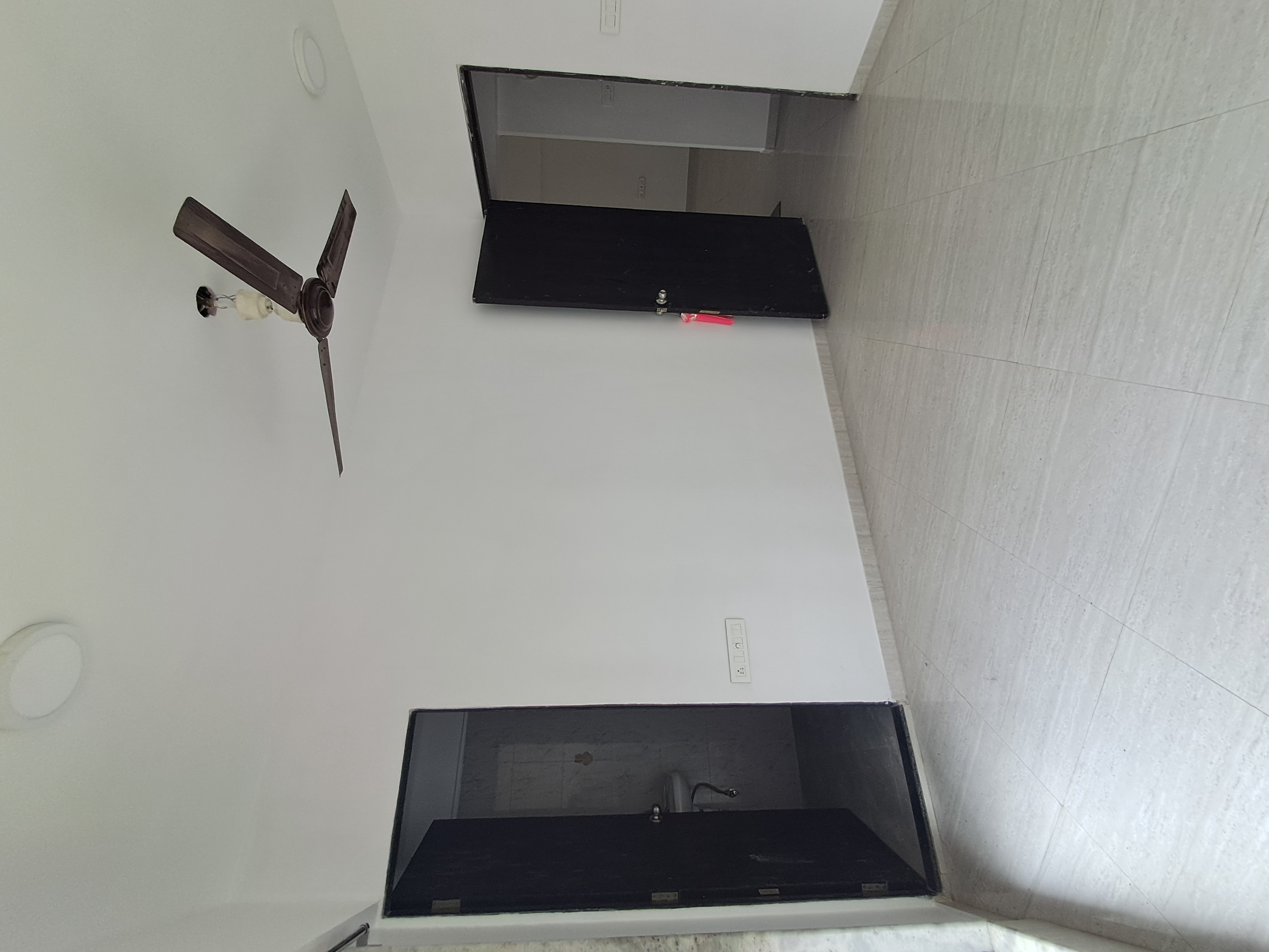 2 BHK 800 Sq.Ft. Apartment in Samkeet CHS