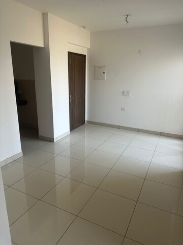 Room in 3 BHK Apartment at ABA Coco County, Sector 10 Greater Noida – for Rent