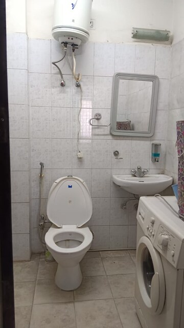 Bathroom in 3 BHK Builder Floor at SS The Lilac, Sector 49 – for Rent