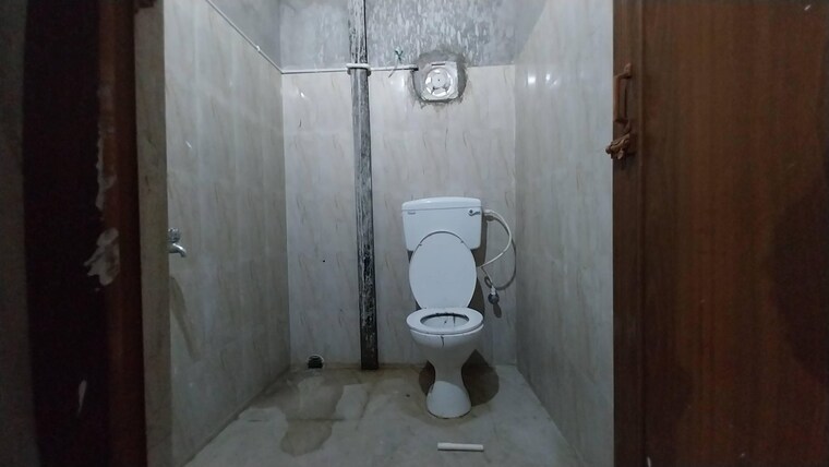 Washroom, anandapur Commercial Warehouse 5500 Sq.Ft. In Anandapur Kolkata 9604904