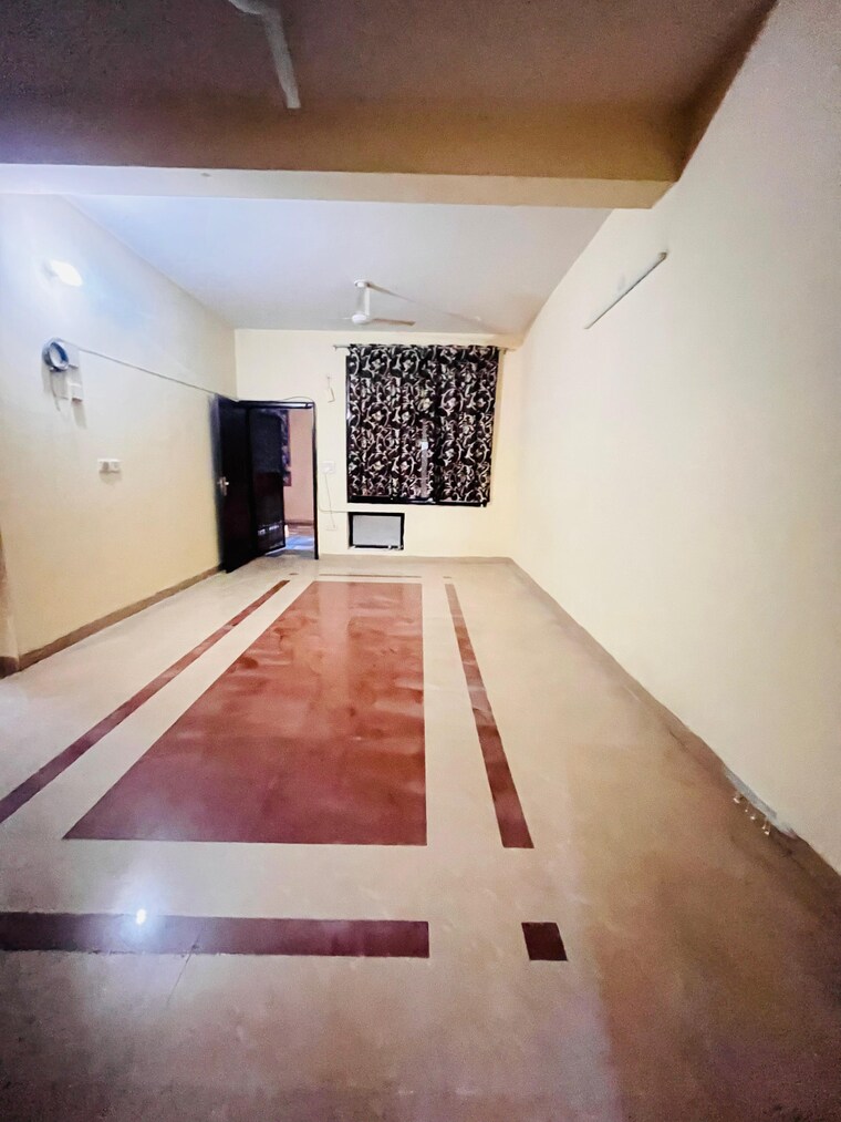 undefined, sector 39 2 Bedroom 1000 Sq.Ft. Builder Floor In Sector 39 Gurgaon 9605045