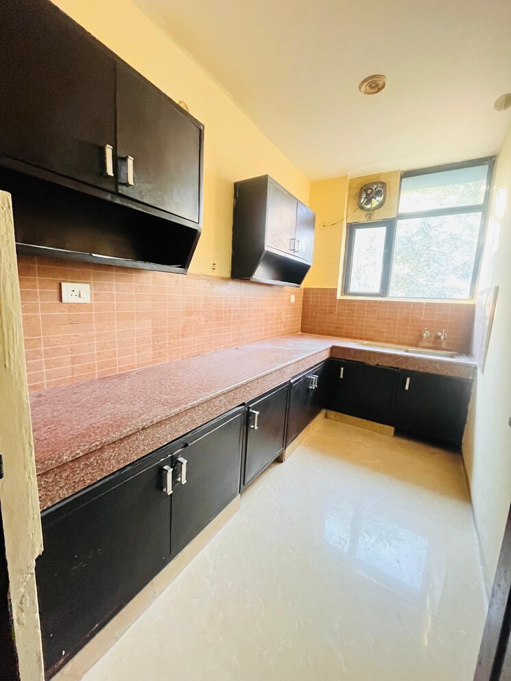 Kitchen, sector 39 2 Bedroom 1000 Sq.Ft. Builder Floor In Sector 39 Gurgaon 9605045