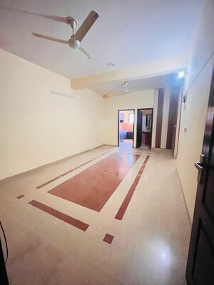 Building Lobby in 2 BHK Builder Floor at Sector 39 – for Rent